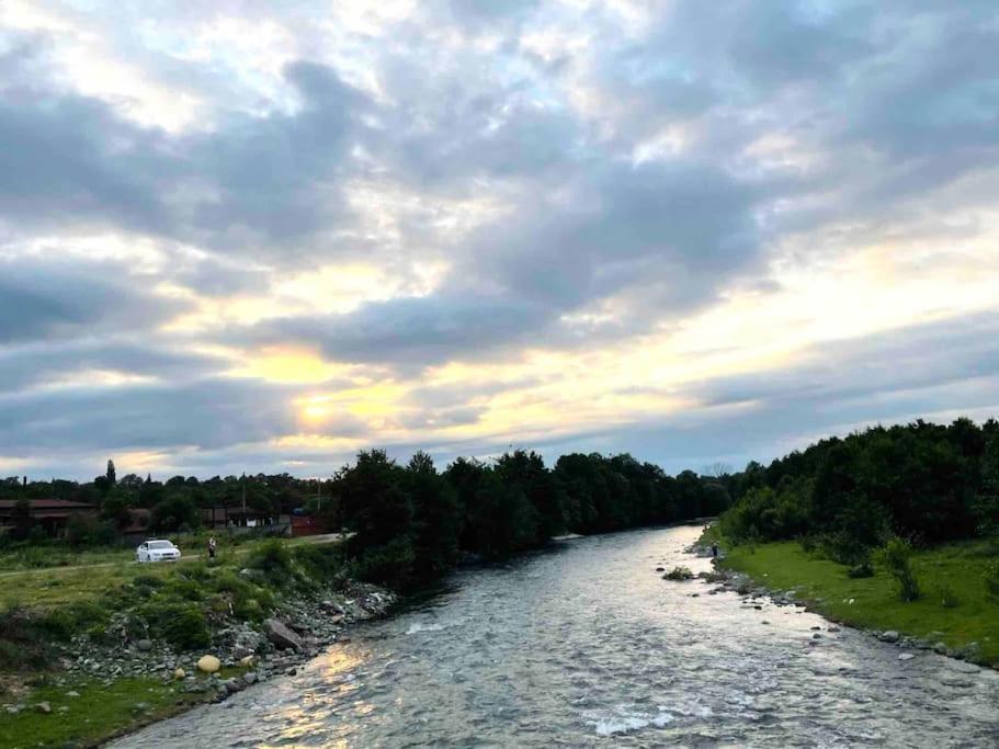 La-Marti, Idyllische Unterkunft Mit Kamin Bagdati Bagian luar foto